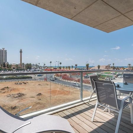 Beautiful Sunny 3 Bedrooms In Font Of The Beach Tel Aviv-Jaffa Exterior foto