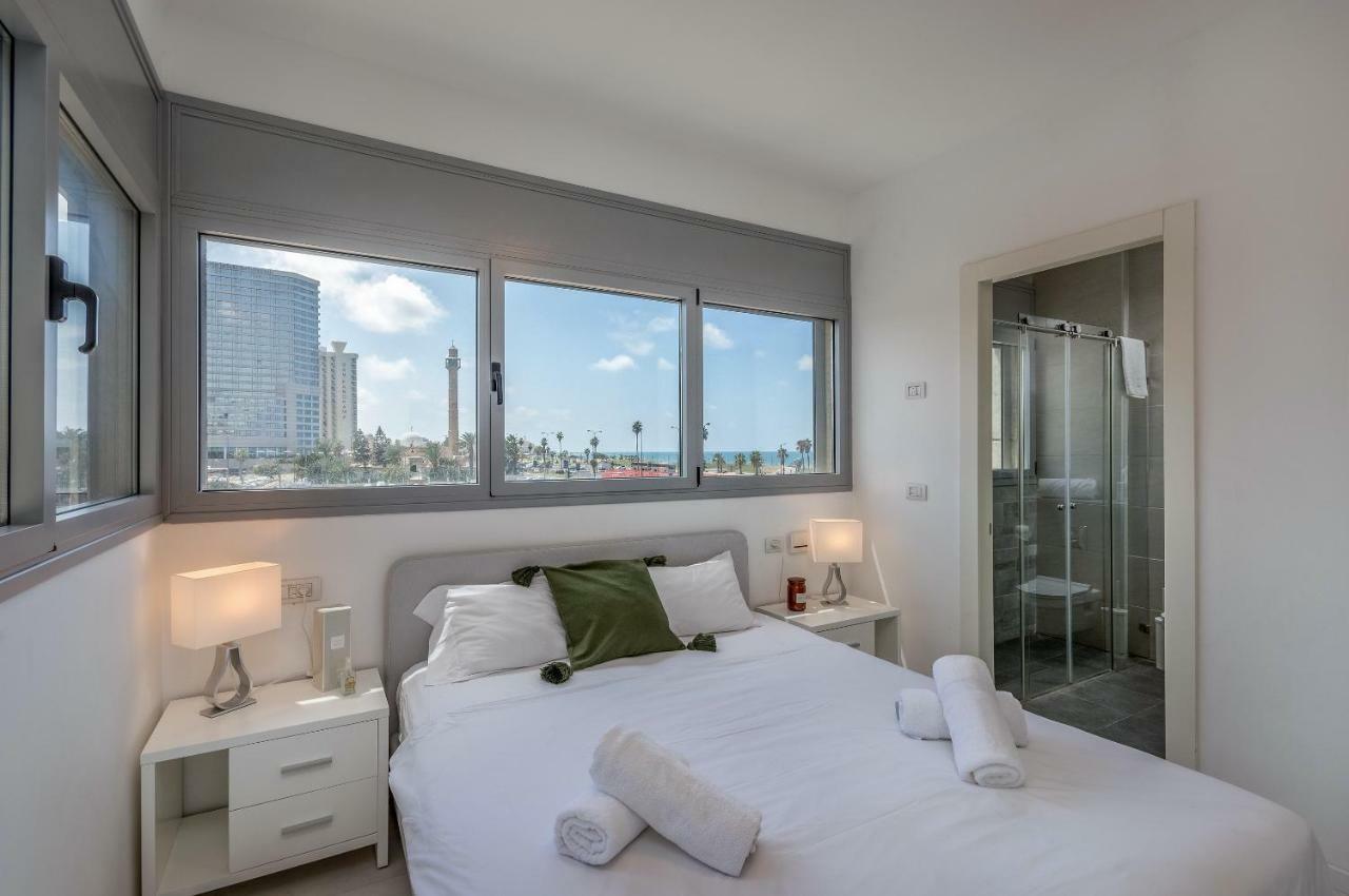Beautiful Sunny 3 Bedrooms In Font Of The Beach Tel Aviv-Jaffa Exterior foto